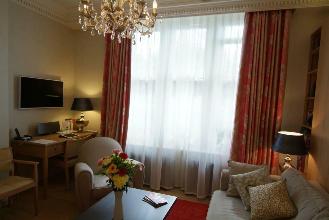 Chelsea: Exceptional 1Br W/Views Of The River Thames & Battersea Park Lägenhet London Exteriör bild